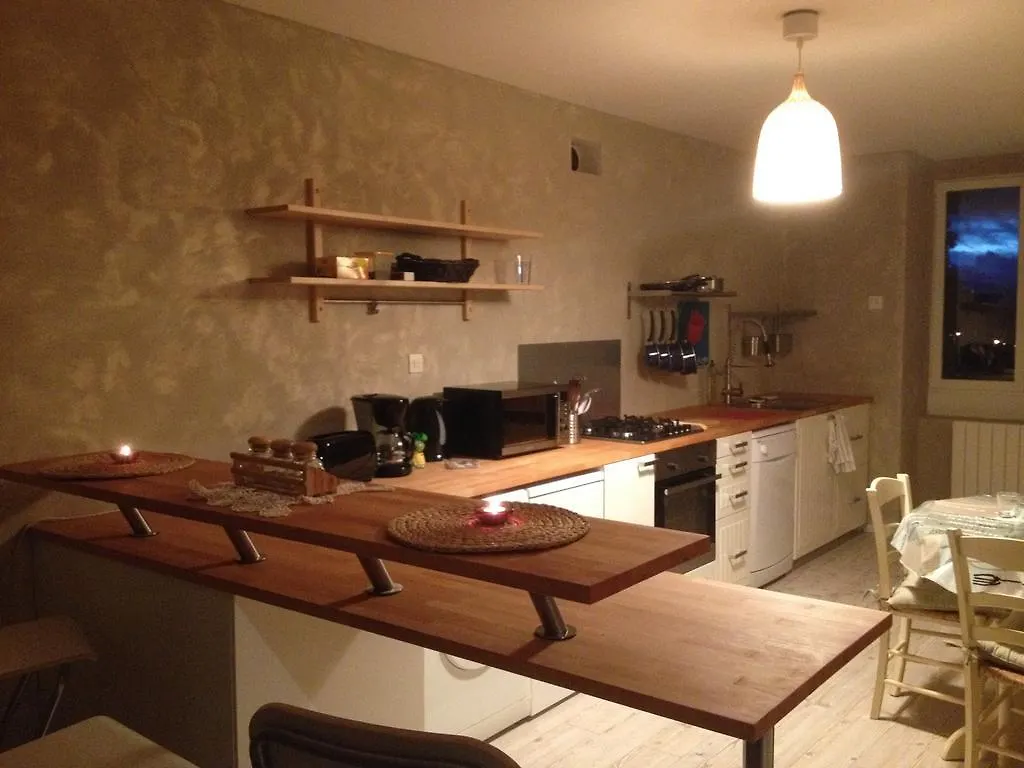 Holiday home Gite La Parenthese Saint-Hostien