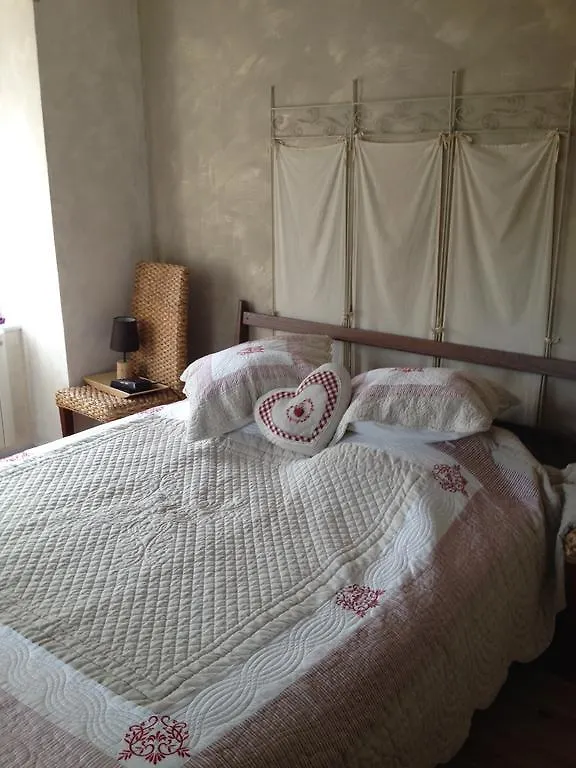 Holiday home Gite La Parenthese Saint-Hostien